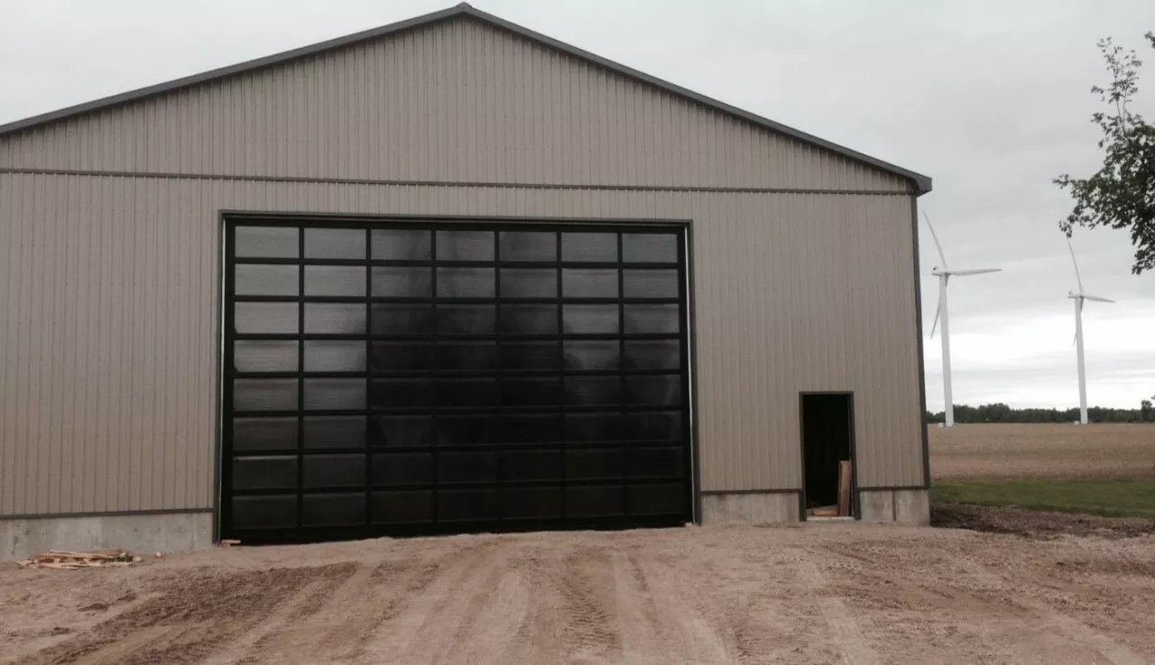 Homeowners projects made by Peninsula Overhead Doors - Commercial door